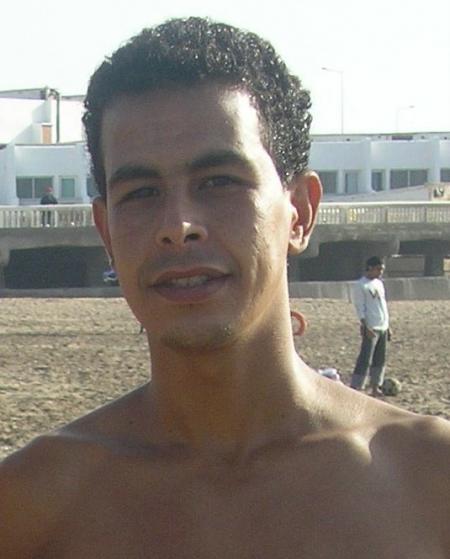 c  est  adil   le   petit   frere
